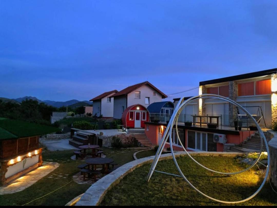 Villa Lyra 特雷比涅 外观 照片